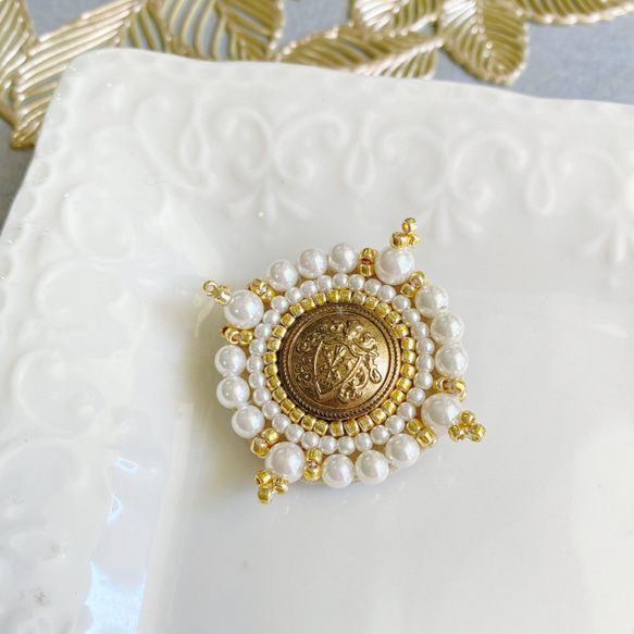 medal pearl刺繍ブローチ】オートクチュール刺繍コスチューム