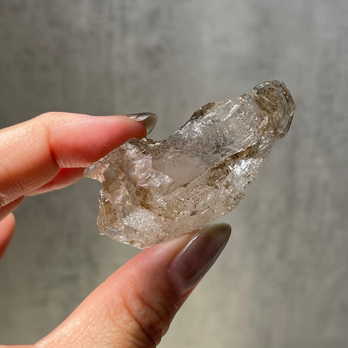 ジンバブエ産【スケルタルクォーツ】⑮ フェンスタークォーツ（窓水晶