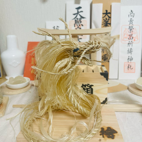 【新発売】今週の市販 精麻お飾り巳様 になう フラワー・リース