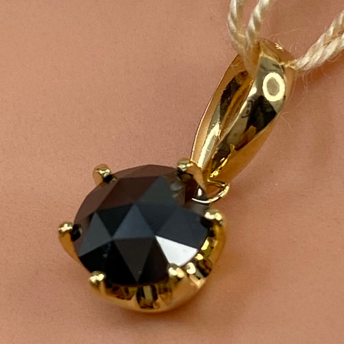 k18YG AU750 18金 ブラックダイヤモンド 0.7ct ペンダントトップ よー