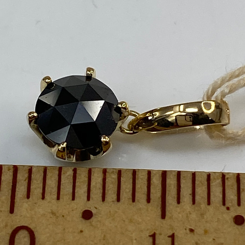 k18YG AU750 18金 ブラックダイヤモンド 0.7ct ペンダントトップ よー 
