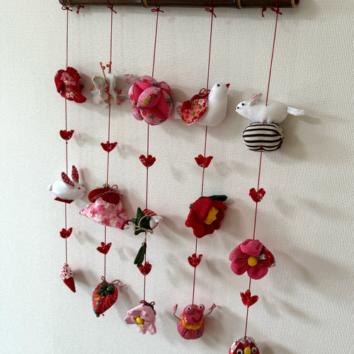 壁掛け吊るし雛③ かわいい吊るし飾り 1点物 桃の節句 ひな祭り