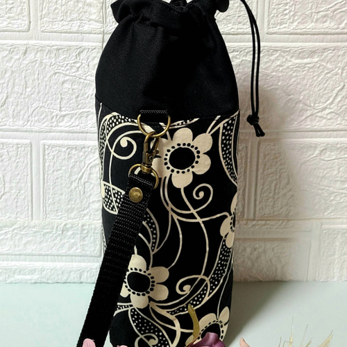 ハンドメイド ペットボトルカバー650ml アルミシートつき 花柄