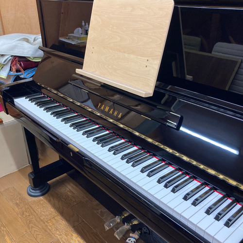 取引決まりました。アップライトピアノ WILH.STEINBERG AT18DC BP 黒鏡面艶出し仕上げ アップライトピアノ 88