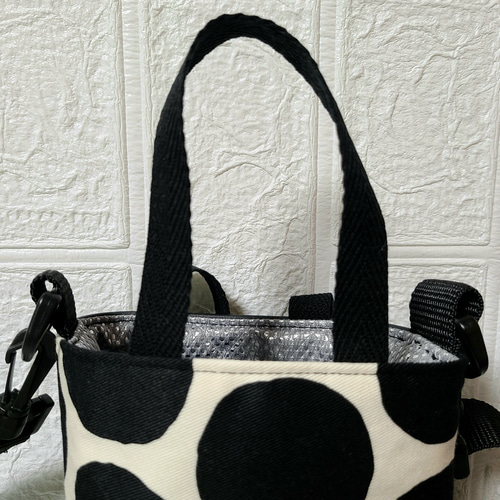 ハンドメイド　ペットボトルケース　ペットボトルカバー　8枚セット ペットボトルホルダー 名入れ 保冷 アトラス 500ml 便利 猫 女の子