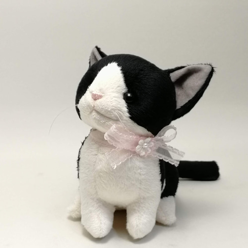 楽天市場】ぬいぐるみ 猫 リアル ハチワレ【タマ子】白黒 cuddly