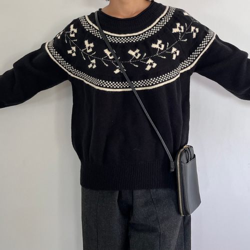 北欧ノルディックお洒落な大人なざっくりセーター 黒オフホワイト