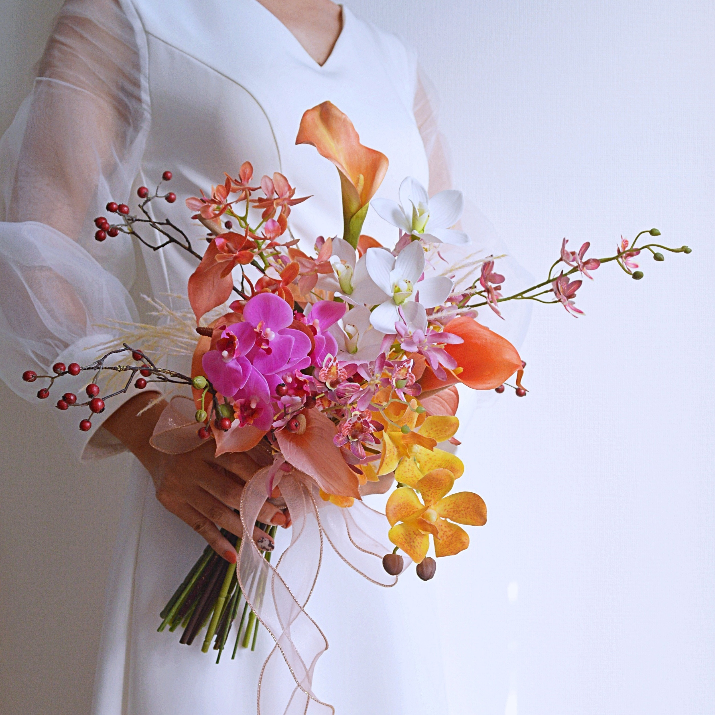 ピンク×ホワイトのコントラストが最強♡和モダンオレンジブーケ｜造花ウェディングブーケ