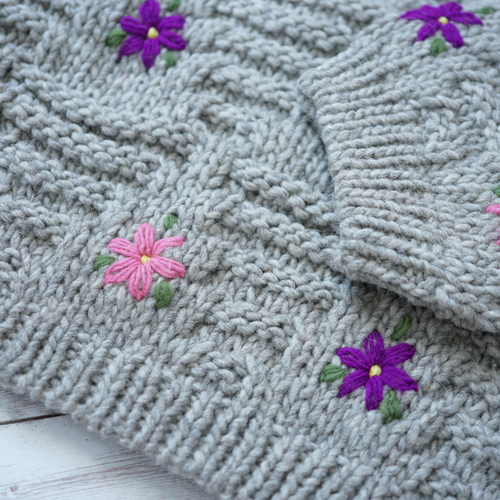 美品＊45R 小紋柄ウールニットジャケット サイズ3 グレー系 長袖 R刺繍 美品＊45R 小紋柄ウールニットジャケット サイズ3 グレー系 長袖 R刺繍