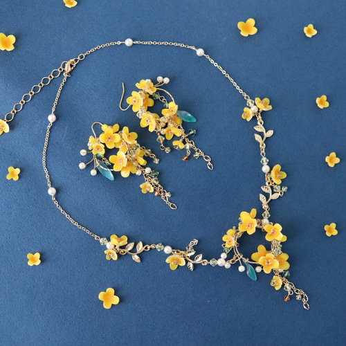 Creema秋の福袋】キラキラ揺れる金木犀セット ネックレス＋ピアス 