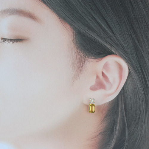 グリーントルマリン/イエローベリル/ダイヤピアス【K18】（両耳1セット  