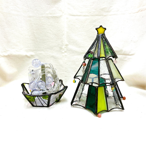 ステンドグラスのクリスマスツリー クリスマスツリー グラスウッド