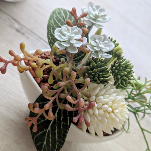 多肉植物＆グリーンアレンジメント ティアドロップボウル 寄せ植え風