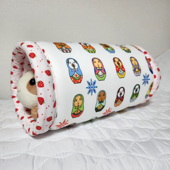 【モルモットンネル】モルリョーシカ柄×イチゴ 1枚目の画像