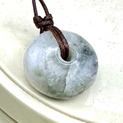 2025.8.15ロウカン翡翠勾玉 糸魚川産最高級ロウカン翡翠