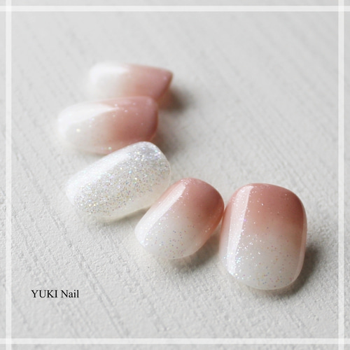 ベージュとラメのグラデーションネイル ネイルチップ(つけ爪) yuki-nail 通販|Creema(クリーマ) 18122504 ベージュとラメのグラデーションネイル ネイルチップ(つけ爪) yuki-nail 通販|Creema(クリーマ) 18122504