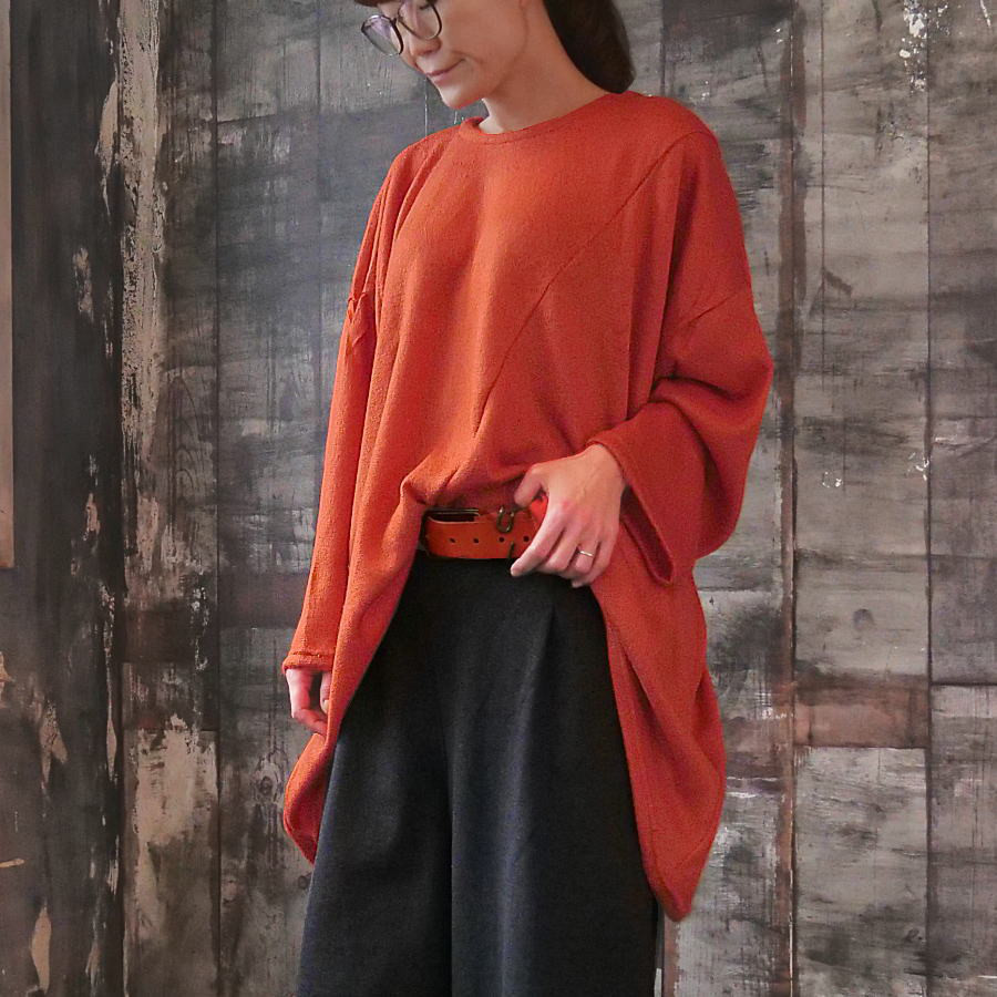 とろみ柔らか薄手ニット＊着回し力抜群トップス＊華奢見せデザイン＊チュニック＊無地＊オレンジ