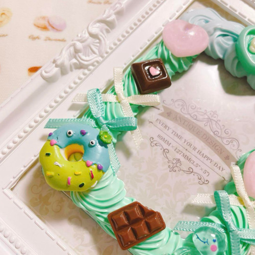 2700円〜】ホイップデコオーダーページ お菓子とリボンの2色ホイップデコ