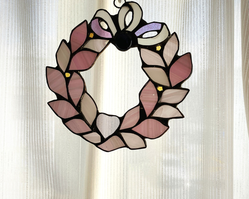 ステンドグラスのクリスマスリース リース グラスウッド 通販 18123312