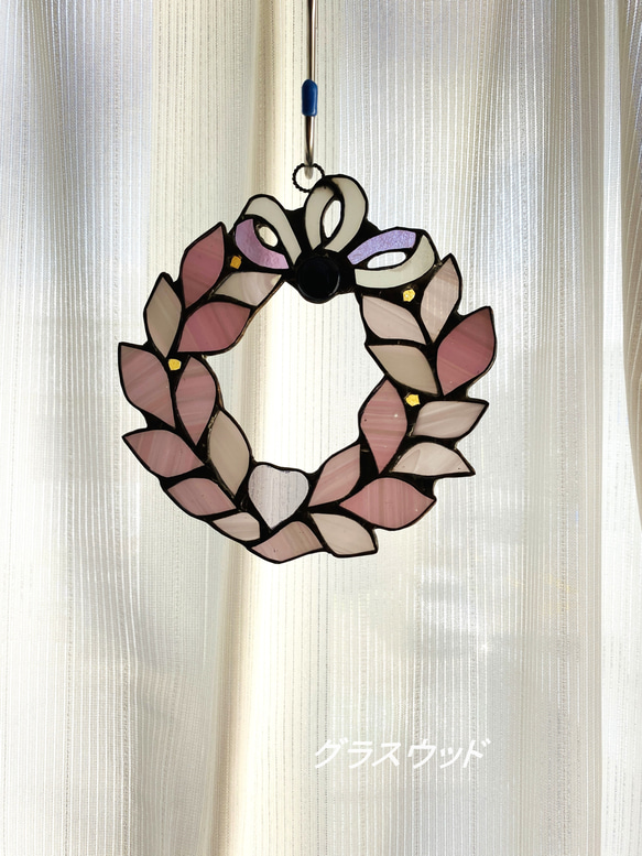 ステンドグラスのクリスマスリース リース グラスウッド 通販 18123312