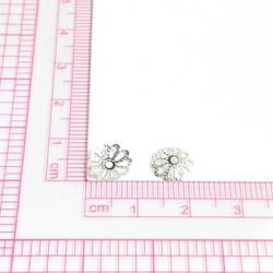 【150個】 9mm  ビーズキャップ  透かし花座/座金  カツラ  お花/フラワーパーツ  ホワイトシルバー 2枚目の画像