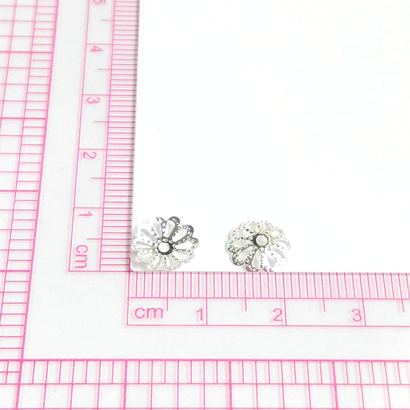 【150個】 9mm  ビーズキャップ  透かし花座/座金  カツラ  お花/フラワーパーツ  ホワイトシルバー 2枚目の画像