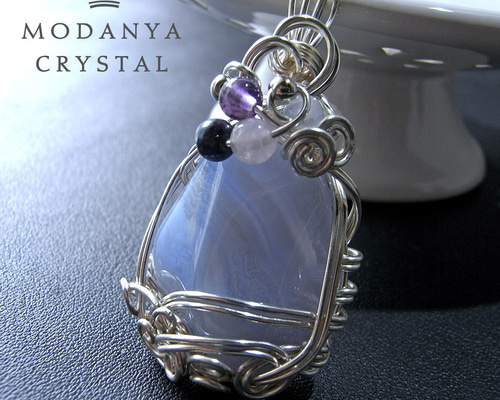 ブルーレースのワイヤーペンダントトップ1447 ネックレス・ペンダント