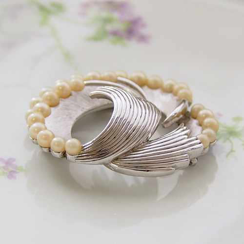 ヴィンテージジュエリー】Trifari トリファリ シルバートーン フェイク