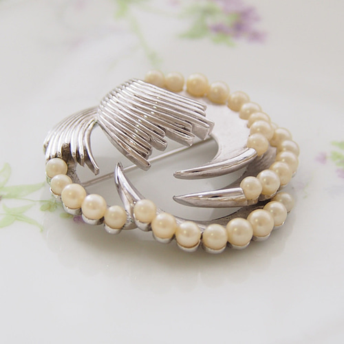 ヴィンテージジュエリー】Trifari トリファリ シルバートーン フェイク