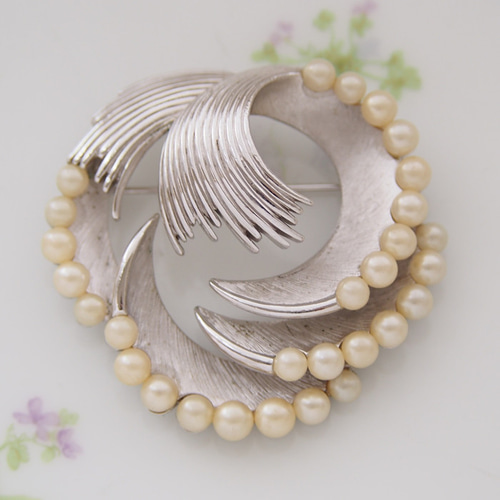 ヴィンテージジュエリー】Trifari トリファリ シルバートーン フェイク