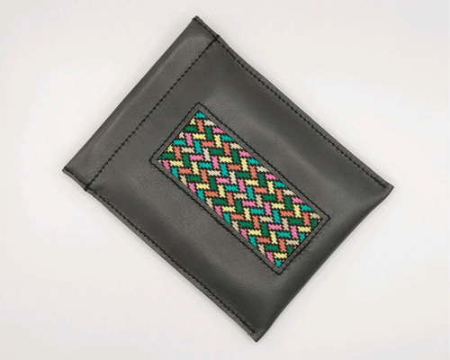 本革と絽刺しのバネ付きメモ帳（A7サイズ）ポーチ ポーチ 革と絽刺しY