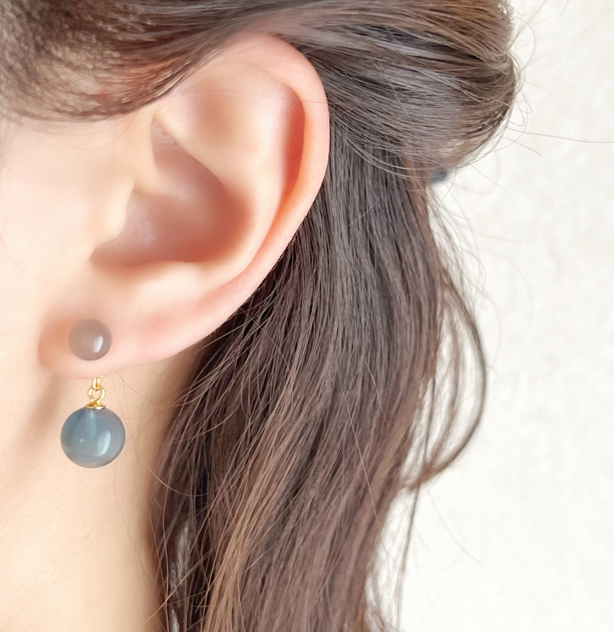 【JORIE】大人かわいい❤️2way 揺れる大人のグレーオニキス×フローライト　サージカルステンレス刻印