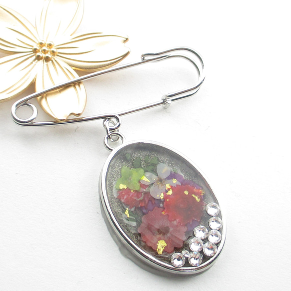 クォーツを画材にした夏休みの宿題は、8月末までそっとしておこう♪<カブトピンブローチ>SB1072 1枚目の画像