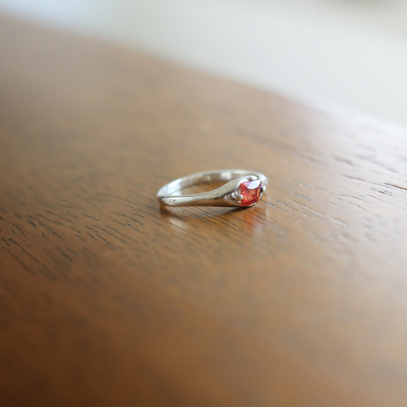 （獨一無二，Silver925）紅色尖晶石花式切割戒指（5*4mm，尺寸10.5） 第6張的照片