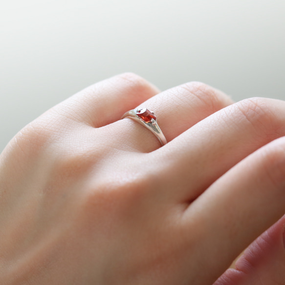 （獨一無二，Silver925）紅色尖晶石花式切割戒指（5*4mm，尺寸10.5） 第5張的照片