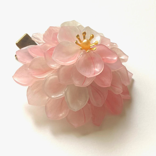 acca ピンク花モチーフ ヘアクリップ 中型 acca アッカ ヘアクリップ ピンクベージュ M PINK CLIP】今まで