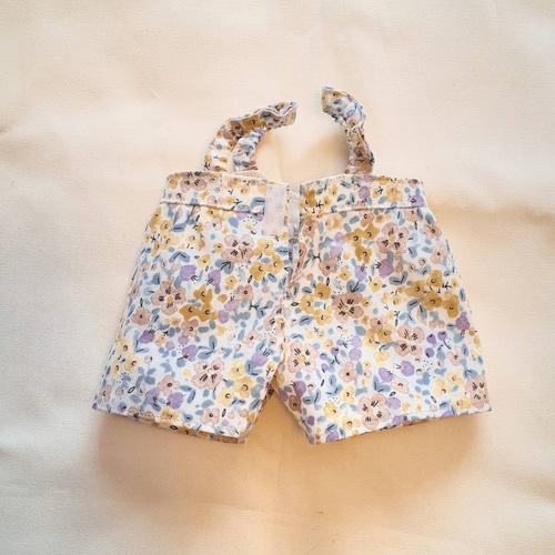 再販×3】フリフリ肩紐の花柄サロペット 《秋冬服 メルちゃん服 ソラン 