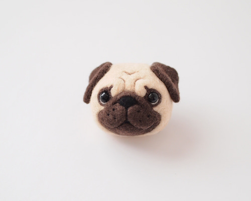 羊毛フェルト　ウエディングパグさん 5000円値引き パグ🐶 くまの着ぐるみ🧸 パグちゃん ハッピー