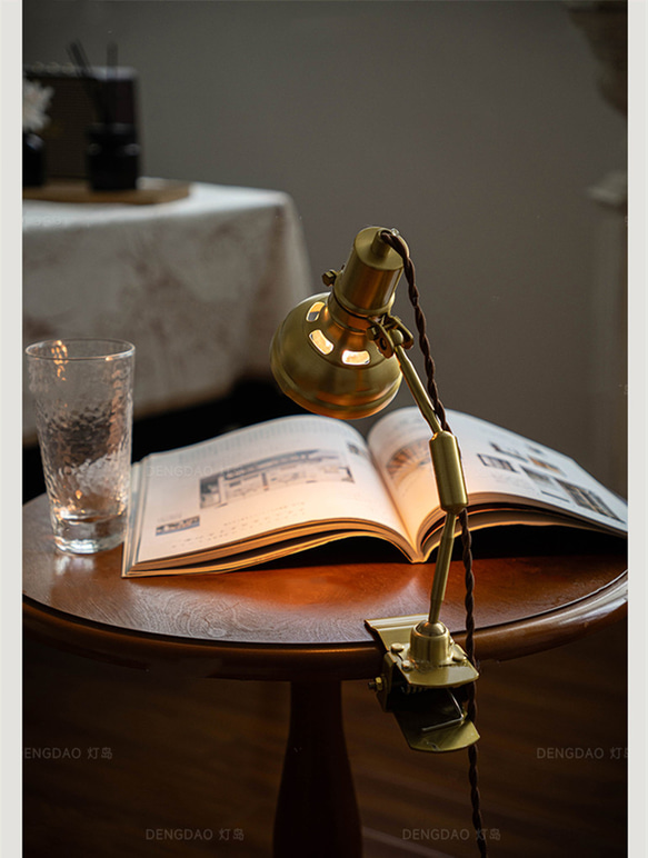 ヴィンテージクリップ式デスクランプ 工業風 寝室 ベッドサイド デスク リビングルーム 多角度調整 真鍮クリップライト 