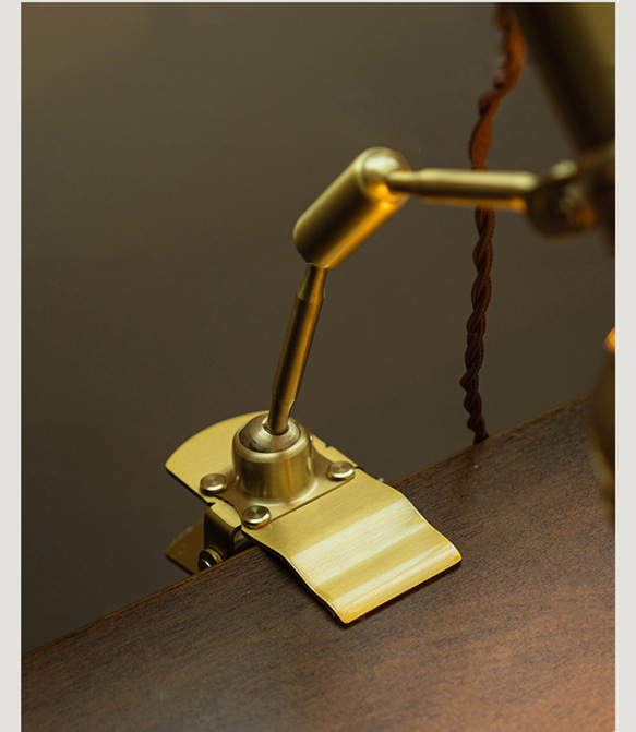 ヴィンテージクリップ式デスクランプ 工業風 寝室 ベッドサイド デスク リビングルーム 多角度調整 真鍮クリップライト 