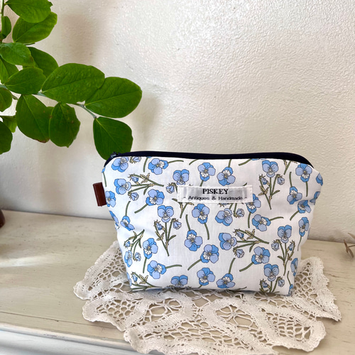 再販)英国からのお取り寄せ♪ リバティプリント使用 ふんわりポーチ  