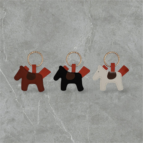 HERMES チャームハットクリップ(ほぼ新品) ハットクリップ-《カピュシーヌ