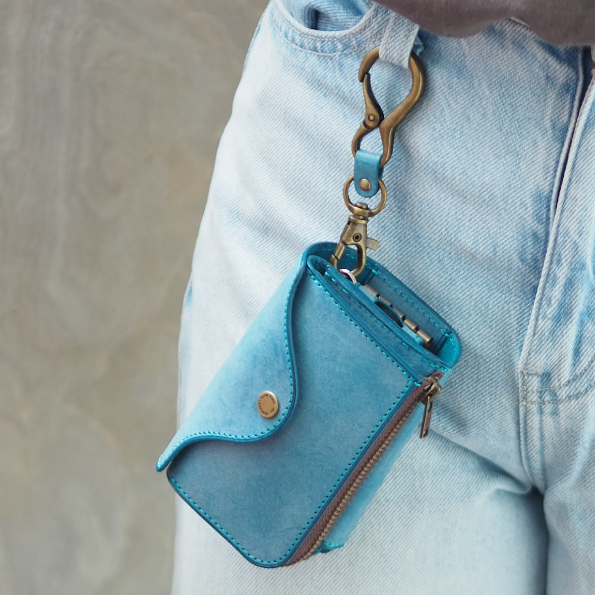 【お色が選べる！】スマートキーとお家の鍵、財布をひとつに！All in One キーケース｜全５色