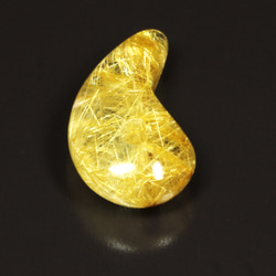 【存在感抜群】一点物 ゴールドタイチンルチル 勾玉 Ｍｒ１４８ 金針水晶のお守り効果 力が宿る 天然石ストーン 京海堂 12枚目の画像