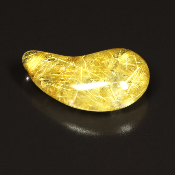 【存在感抜群】一点物 ゴールドタイチンルチル 勾玉 Ｍｒ１４８ 金針水晶のお守り効果 力が宿る 天然石ストーン 京海堂 11枚目の画像
