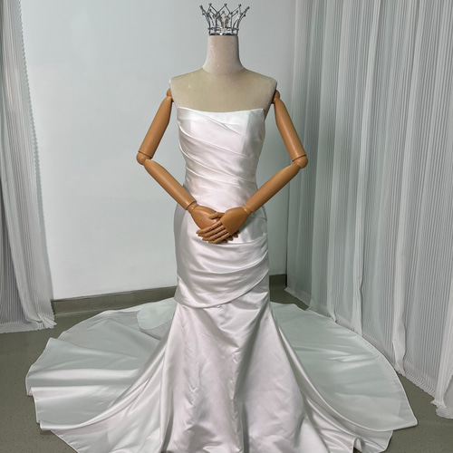 送料無料！カラードレス オフホワイト ベアトップ マーメイドライン  