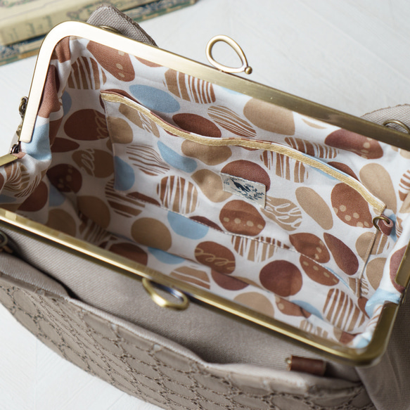 モカ・アズネコ・がま口バッグ or アズネコ がま口バッグ こげ茶 25mm幅 14時頃 16時頃 18時頃 20時頃 21時頃