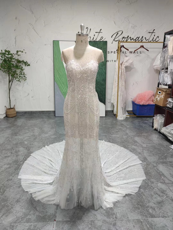 今すぐ買う、絶対後悔しない！マーメイドドレス　きらきらビジュー　エレガントなシルエット　チューブトップ　演奏会結婚式2次 