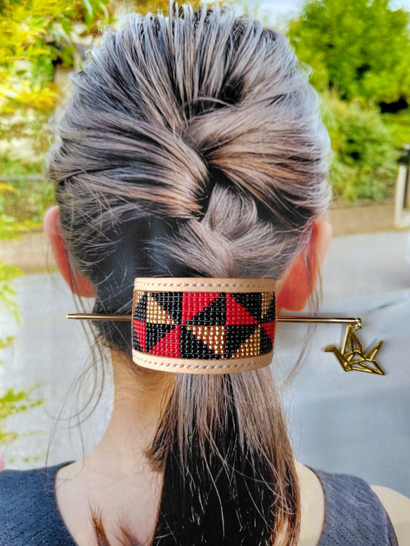 ビーズ織り 和柄（風車 赤系）スティック付きヘアバレッタ マジェステ  