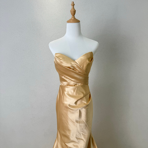 ハンドメイド、ゴールドウェディングドレス、 豪華なウェディングドレス！ゴールド マーメイドドレス 光沢サテン